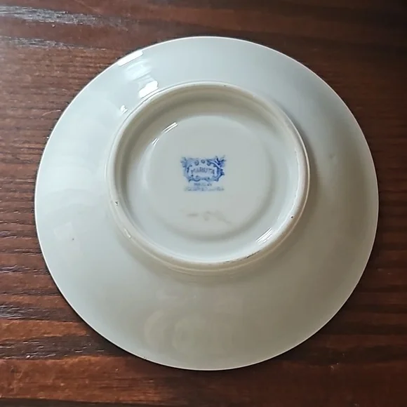 1940s Maruta Phoenix Small Japanese Tea Cup and Saucer with Stand - Picture 6 of 13